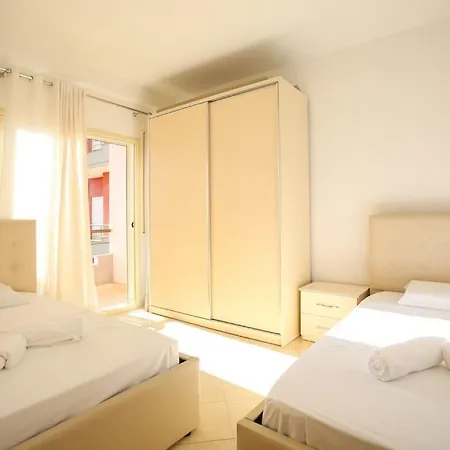 Cozy * Vlorë